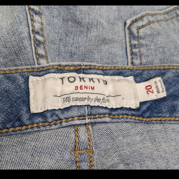 Torrid High Rise Skinny Short Vintage Stretch 20 Light Wash Denim Blue Jean - Picture 13 of 13